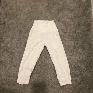 Lululemon cropped capris size 4